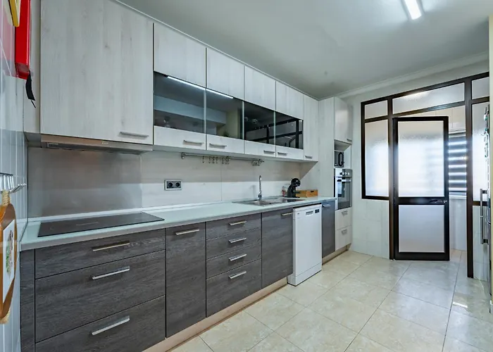 Cozy And Quiet Spacious Flat