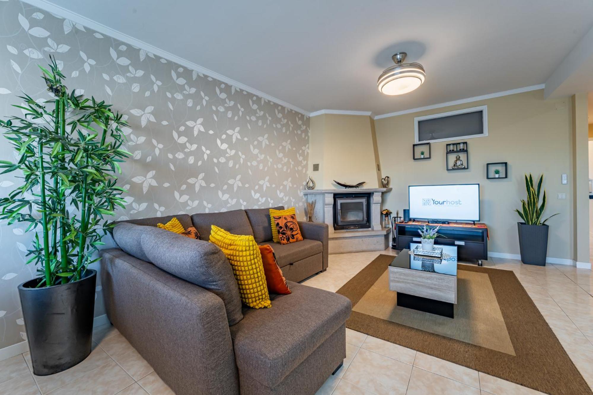 Cozy And Quiet Spacious Flat *